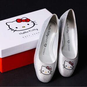 Katy Perry Collections Silver Hello Kitty Flats - ! Retails for $109